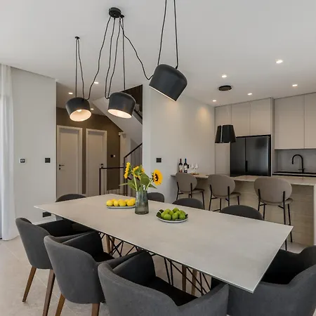 Luce Peljesac Villa *