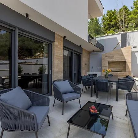 Luce Peljesac * Potomje