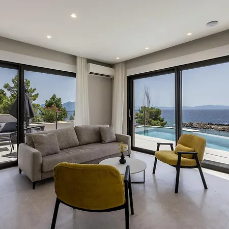 Luce Pelješac Villa